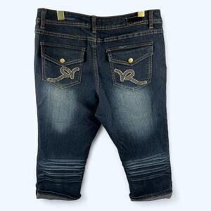 Rocawear Ladies Skimmer Stretch Bermuda Shorts Size 11 NWT